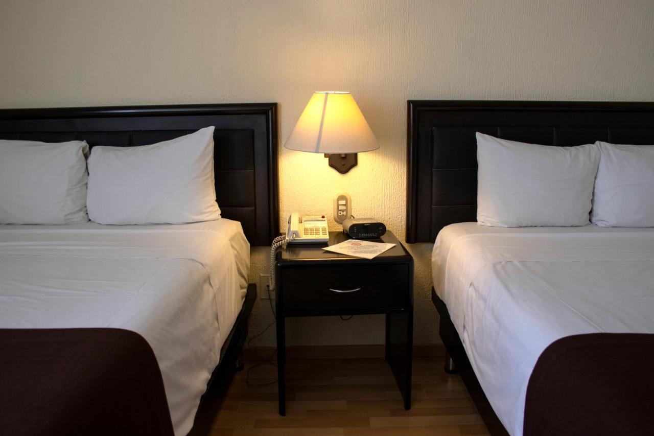 Hotel Santa Irene Guadalajara Eksteriør billede