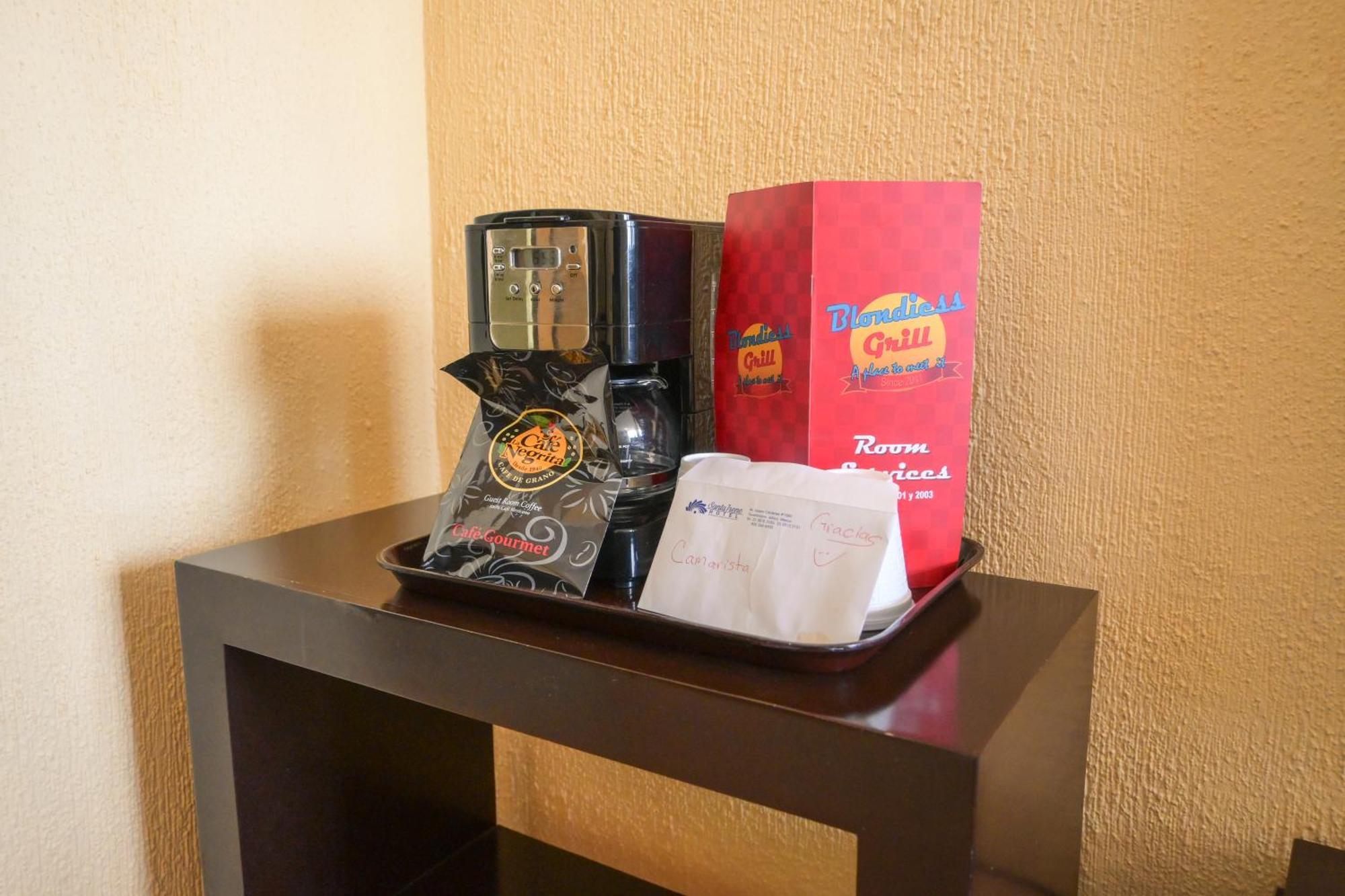 Hotel Santa Irene Guadalajara Eksteriør billede
