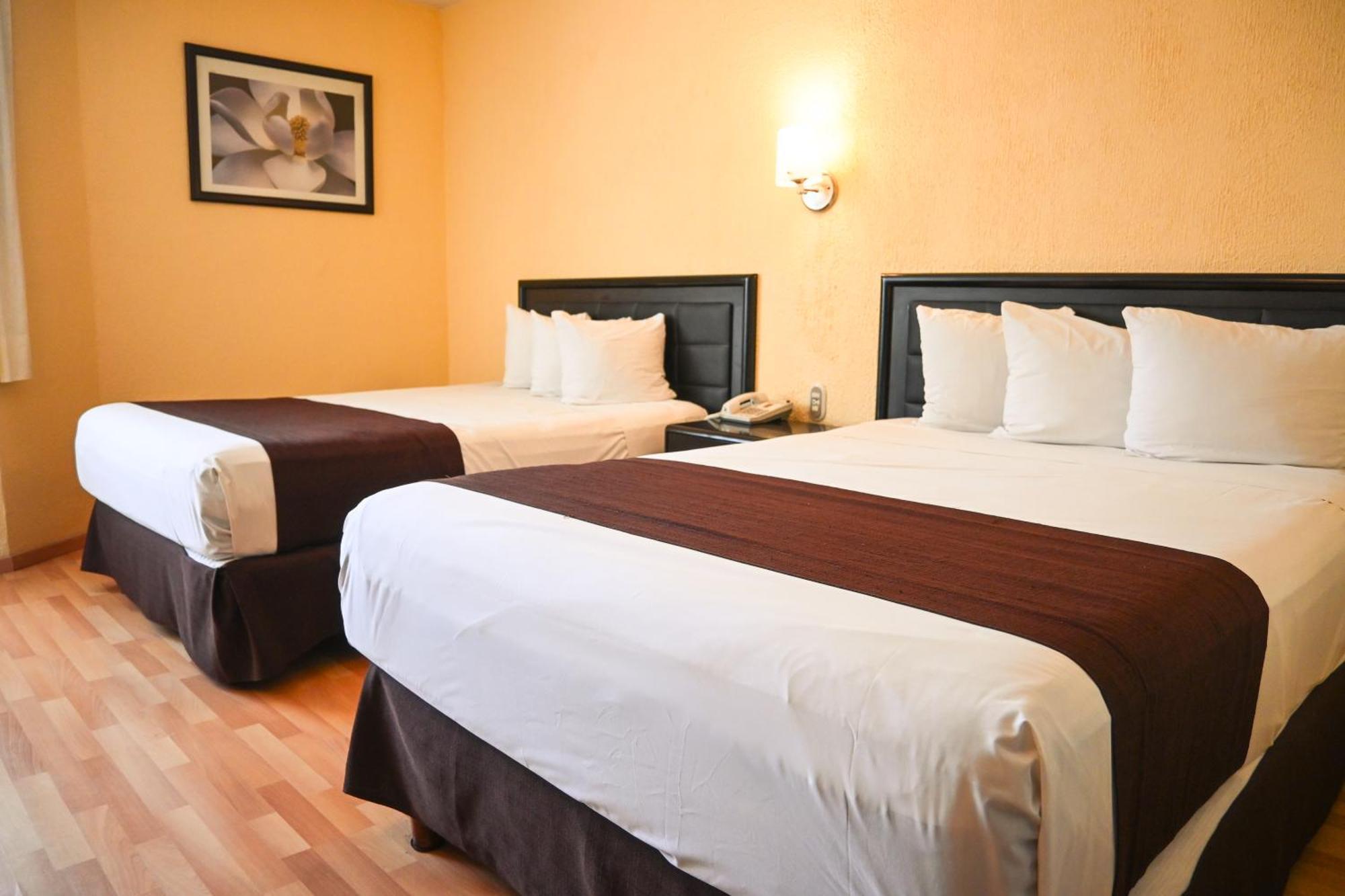 Hotel Santa Irene Guadalajara Eksteriør billede